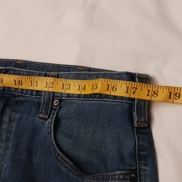 Carhartt size 34X34 men's rugged relaxed fit denim blue jeans. - Picture 15 of 17